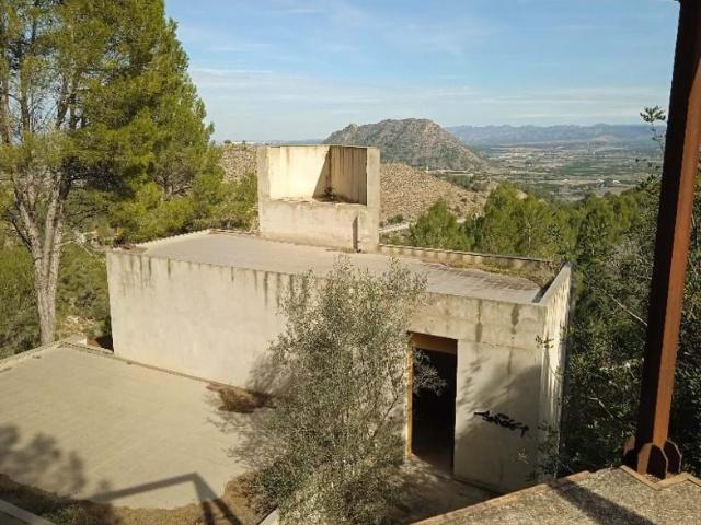 Conjunto de 3 viviendas unifamiliares con piscina en obra parada en Xàtiva – Sin comisión al comprador