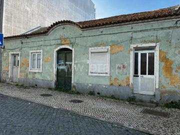 Conjunto de Casas para Reabilitar em Caldas m² Caldas da Rainha Santo Onofre e Serra do Bouro