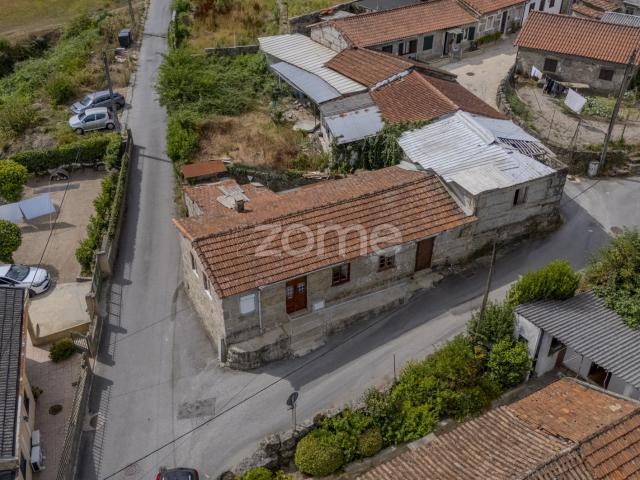 Conjunto Imobiliário com 11 Moradias Guimarães