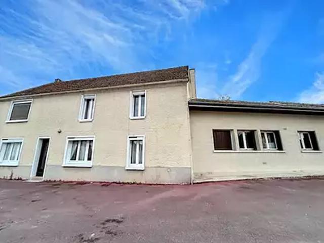 Connantre 51230 Achat / Vente maison 6 pièces t6 au dernier étage cave