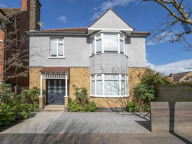 Connaught Avenue, London E4, 5 bed detached house to rent, £3,800 pcm | PrimeLocation