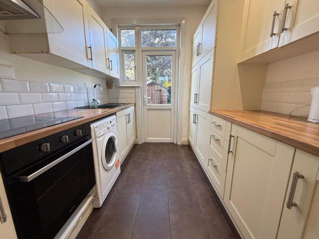 Connaught Gardens, Palmers Green N13, 3 bed property to rent, £2,595 pcm | PrimeLocation