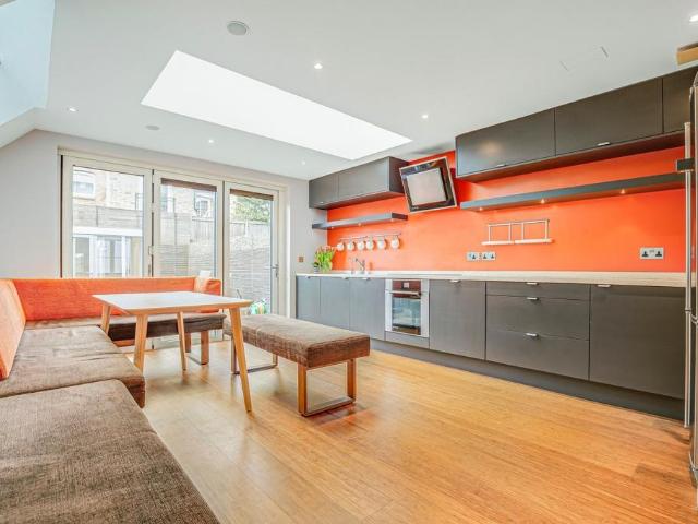 Connaught Mews, London, SW6 6QR, United Kingdom | 3 bed house for rent #138147630 | Rentberry