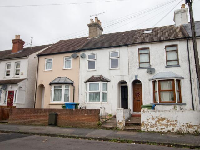 Connaught Road, Aldershot, Hampshire GU12, 3 bed terraced house to rent, £1,450 pcm | PrimeLocation
