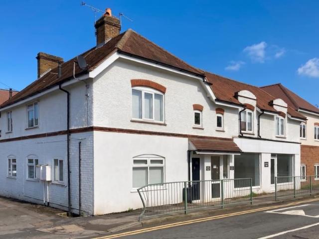 Connaught Road, Brookwood, Woking GU24, 2 bed flat to rent, £1,525 pcm | PrimeLocation