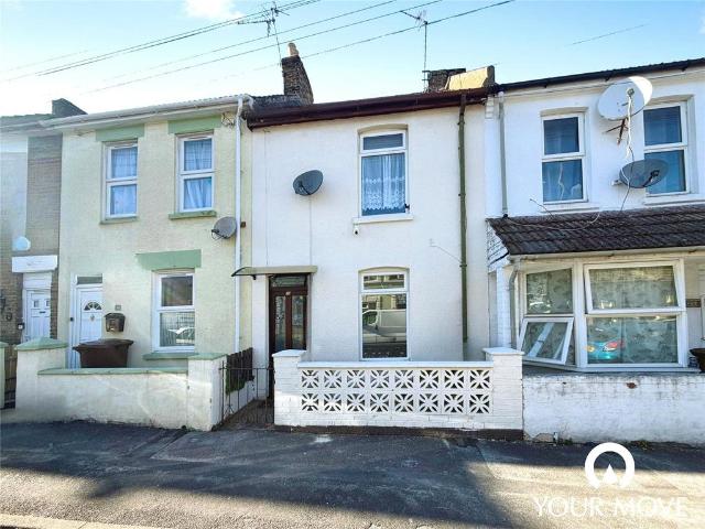 Connaught Road, Kent ME4 3 bed terraced house to rent £1,250 pcm £288 pw