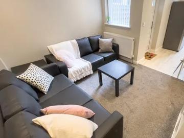Connaught Road, Liverpool, L7 8SS, United Kingdom | 6 bed house for rent #122101972 | Rentberry