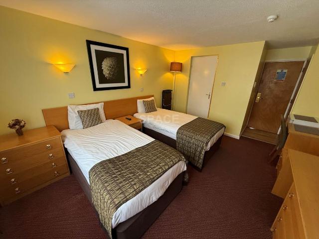 Connaught Road, Reading RG30, Studio to rent, £995 pcm | PrimeLocation