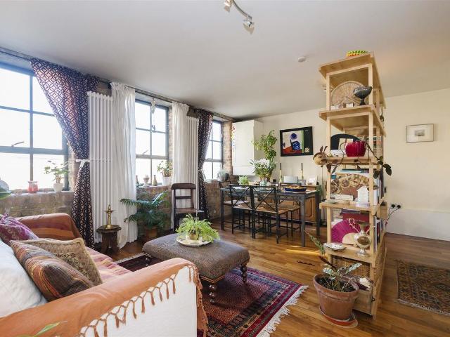 Connaught Works, Old Ford Road, Victoria Park E3, 1 bed flat to rent, £1,950 pcm | PrimeLocation