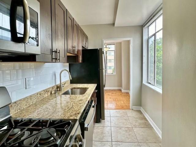 Connecticut Park Apartments 1 Bedroom Apartment for Rent at 2828 Connecticut Ave Nw, Washington, DC 20008 Woodley Park