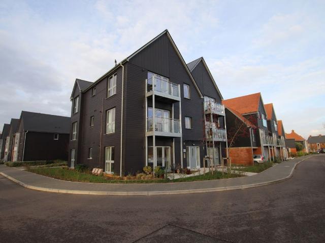 Conningbrook Avenue, Ashford TN24, 2 bed flat to rent, £1,495 pcm | PrimeLocation