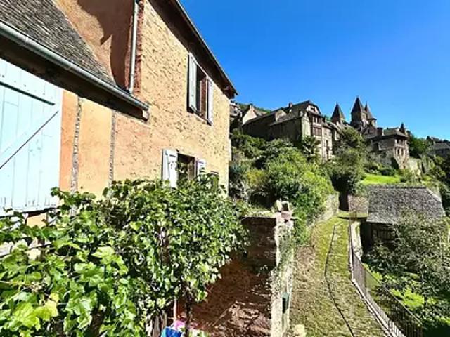 Conques en Rouergue 12320 Achat / Vente maison 5 pièces t5 jardin cave