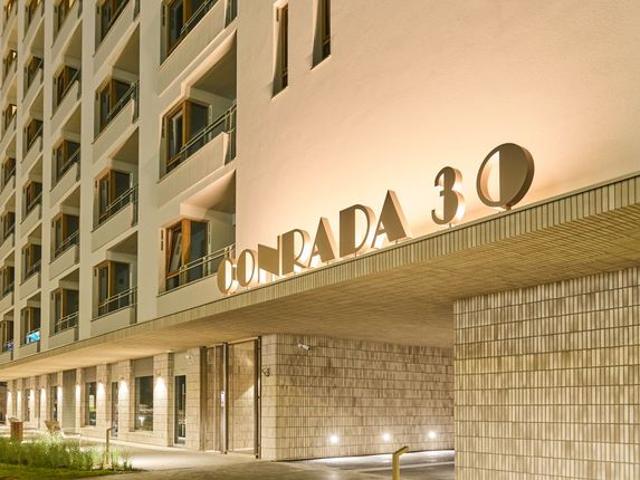 Conrada 30