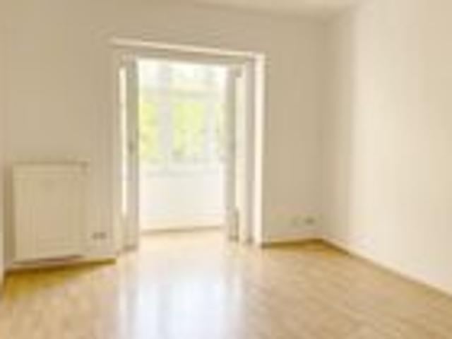 Conradstraße: helle 2 Zi Whg. mit Wohnwintergarten und großer Küche