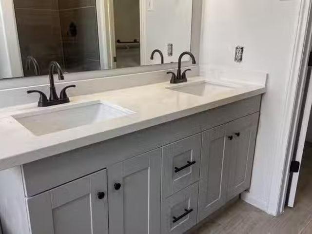 Conroe House near The Woodlands Medical Area id. 3372