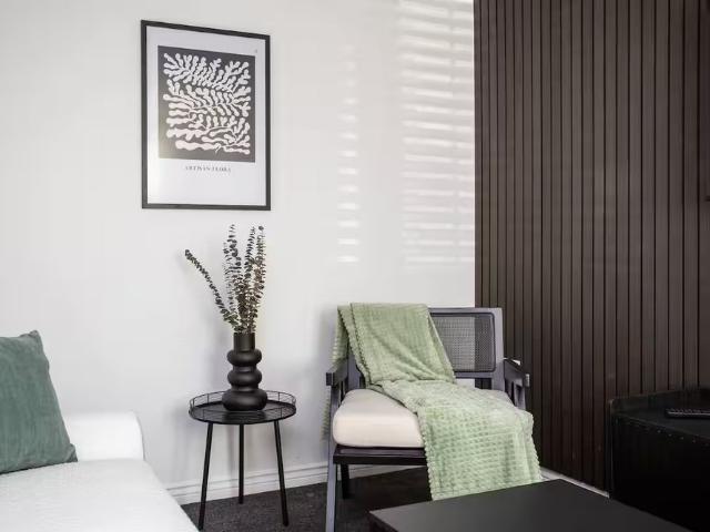 Consett | Modern 3 Beds Sleeps 5 | Parking | WIFI