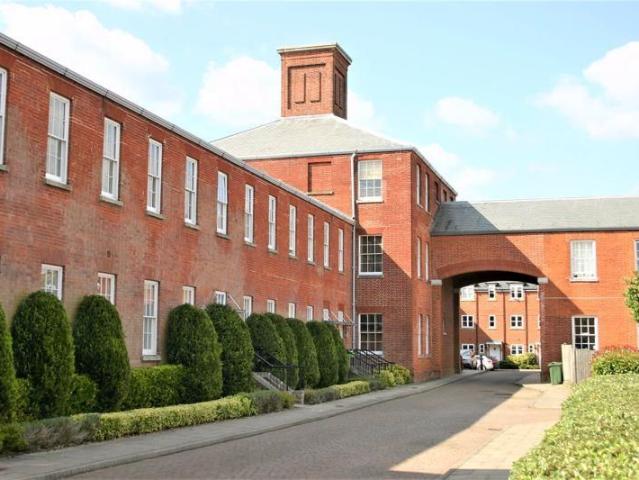 Consort Mews, Knowle, Fareham PO17, 2 bed flat to rent, £1,100 pcm | PrimeLocation