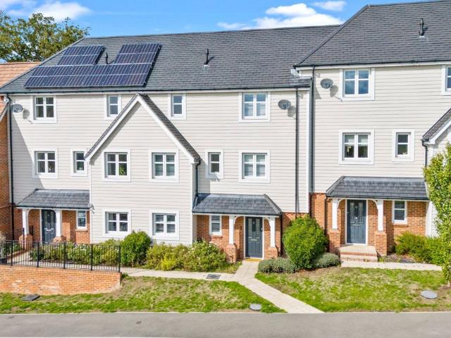 Consort Drive, Leatherhead KT22, 3 bed terraced house to rent, £3,000 pcm | PrimeLocation