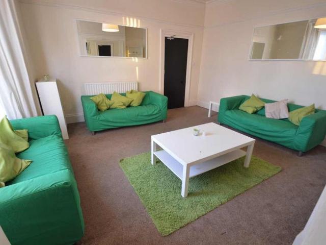 Consort Terrace, Leeds LS3 8 bed terraced house to rent £4,853 pcm £1,120 pw