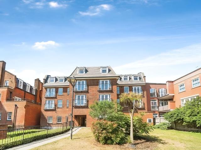 Constable Mews, Bromley BR1, 2 bed flat to rent, £1,850 pcm | PrimeLocation