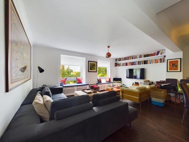Constable walk 3 bed house to rent £3,000 pcm £692 pw