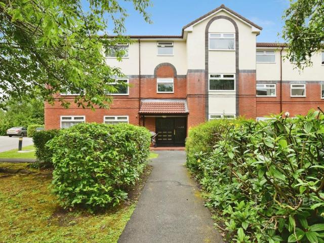 Constance Gardens, Salford, Greater. 2 bed flat to rent £1,000 pcm £231 pw