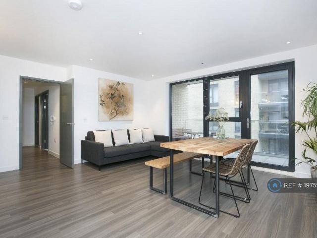 Constance Green Court, London, E2 2 bed flat to rent £3,280 pcm £757 pw