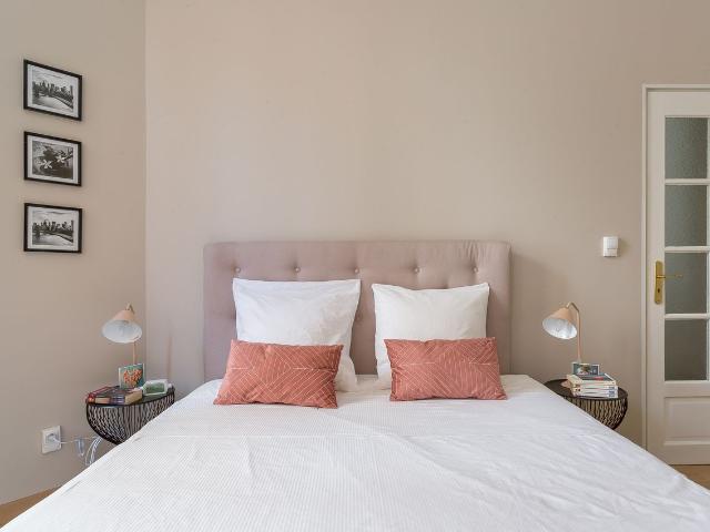 Constantine Near Place des Terreaux, Lyon Amsterdam Apartments for Rent