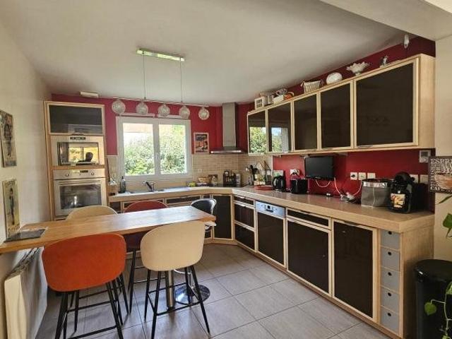 Construction de 2009 avec suite parentale au rez de chaussée 148m² Le Mans
