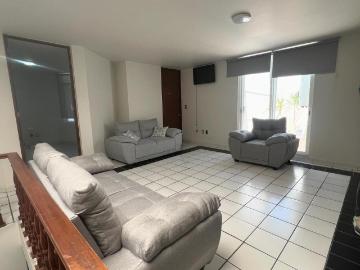 CONSULTORIO U OFICINA EN RENTA EN BOSQUES
