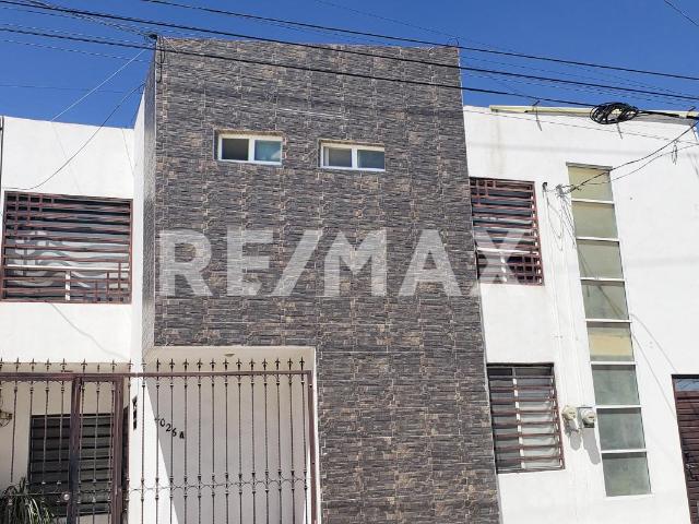 Consultorio Comercial en Renta