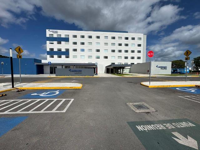 CONSULTORIO DENTRO DE HOSPITAL AMERIMED EN VENTA EN LOS HEROES MERIDA