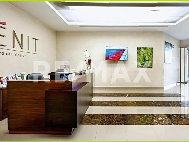 Consultorio en venta en torre médica con excelente ubicación
