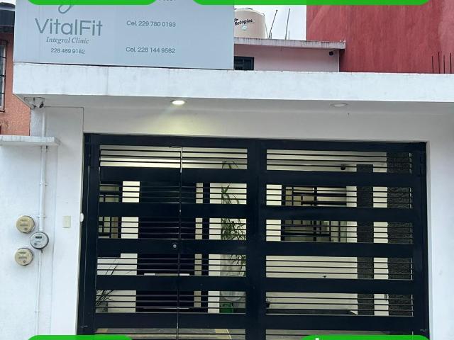 Consultorio en Lomas Verdes