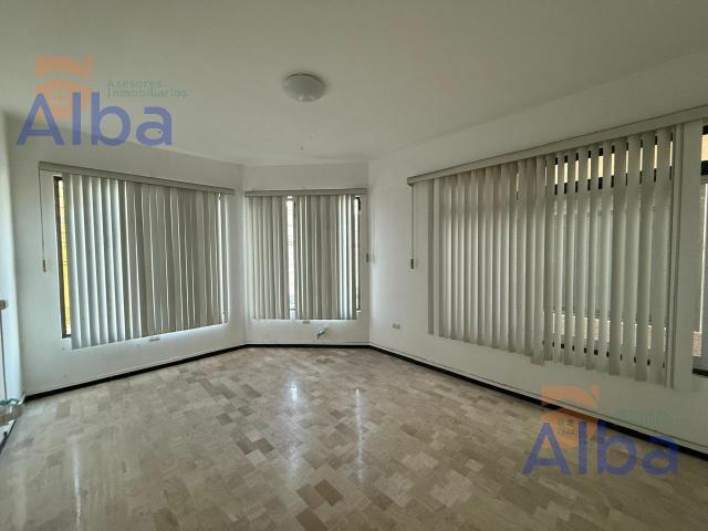 consultorio o local en planta alta en sierra de las palomas Bosques Del Prado Sur