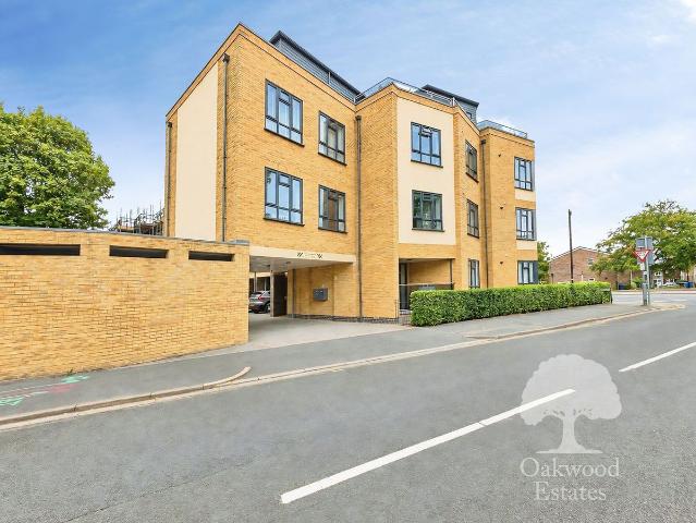 Cookham Road, Maidenhead SL6, 2 bed flat to rent, £1,700 pcm | PrimeLocation