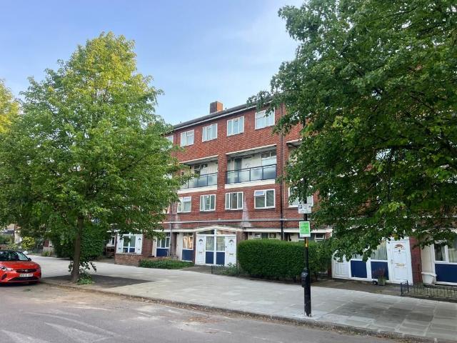 Cooks Road, Kennington, Southwark, London SE17, 4 bed maisonette to rent, £4,247 pcm | PrimeLocation