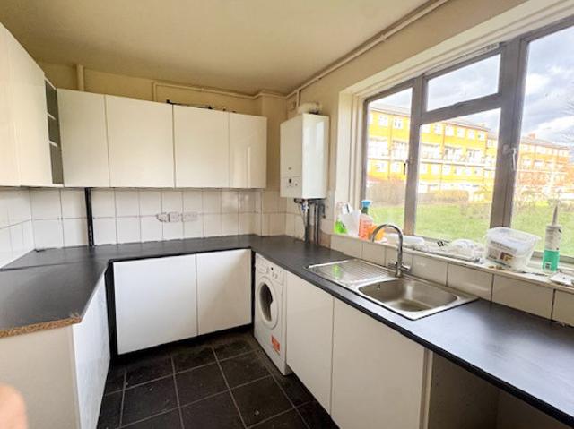 Cooks Road, London, SE17