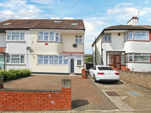 Cool Oak Lane, London NW9, 4 bed semi detached house to rent, £2,750 pcm | PrimeLocation