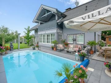 Cool am Pool