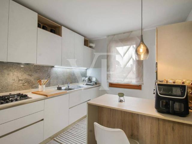 Cool apartment less than 10 min to Del Din or Ederle