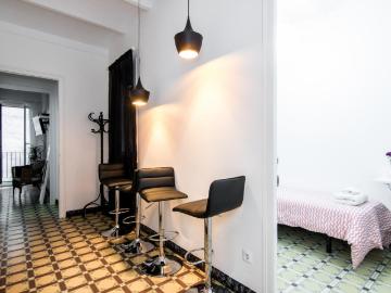 Cool double bedroom close to the Universitie UPC