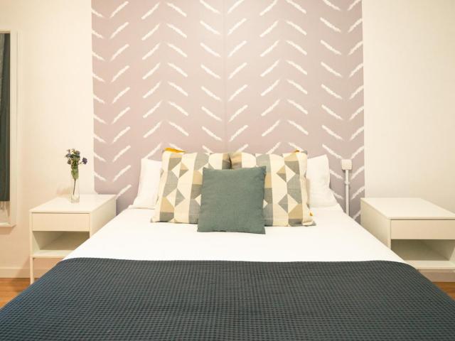 Cool double bedroom in El Raval