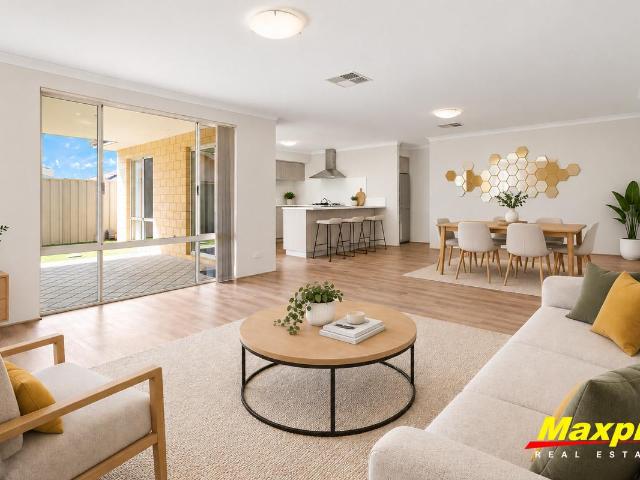 Cool Easy Modern Living in Convenient Location