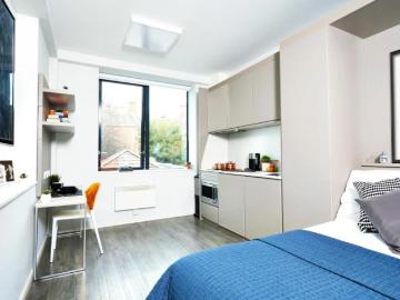 Cool studio close to the University of Bristol Has an Apartment