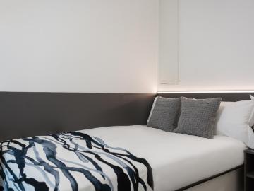 Cool studio close to Holloway Road train station Has an Apartment