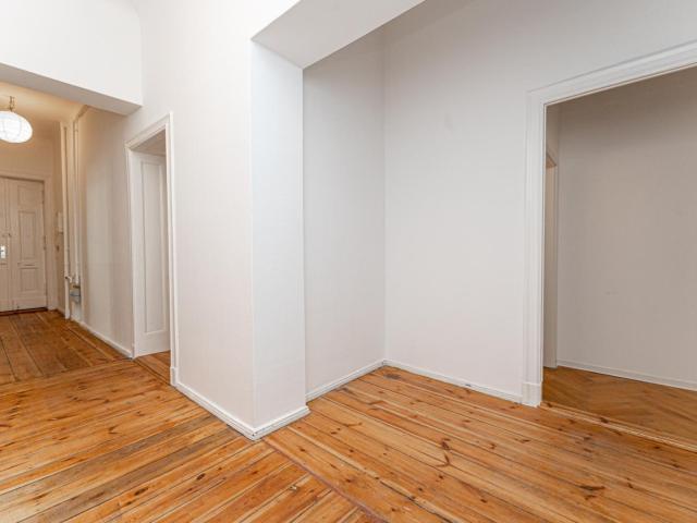 Cool single bedroom in a student flat, in Prenzlauer Berg
