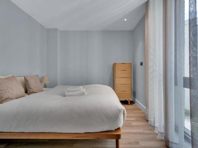 Cool 2 bedroom apartment in Wembley Has an Apartment