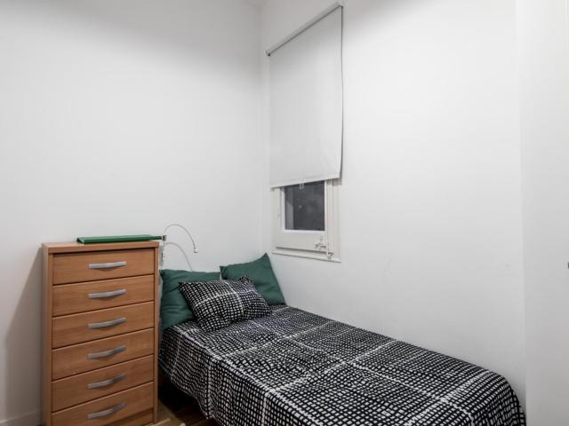 Cool 2 bedroom apartment near the iconic La Sagrada Família