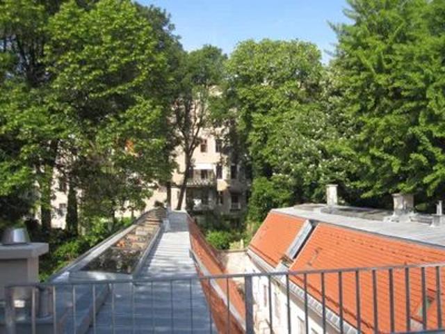 Coole DG Wohnung Mitten in der Josefstadt!
